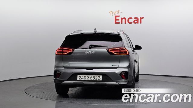 Kia Niro 1.6 HEV Noblesse 2022 — фото 4