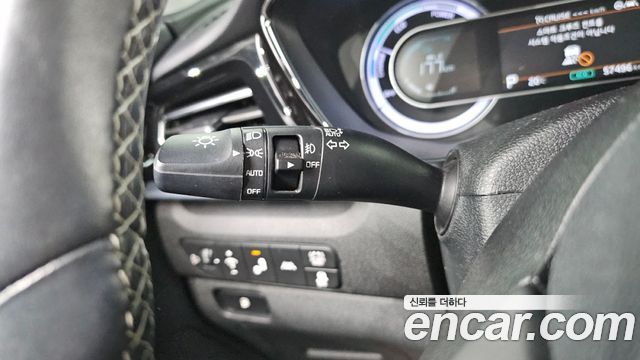 Kia Niro 1.6 HEV Noblesse 2022 — фото 16
