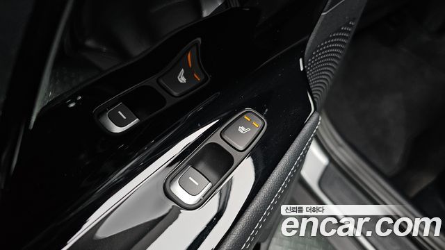 Kia Niro 1.6 HEV Noblesse 2022 — фото 20