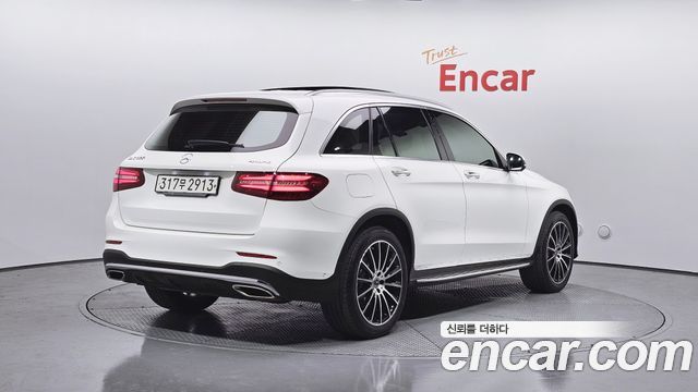 Mercedes-Benz GLC-Class (X253) GLC300 4MATIC AMG Line 2019 — фото 2