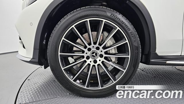 Mercedes-Benz GLC-Class (X253) GLC300 4MATIC AMG Line 2019 — фото 5