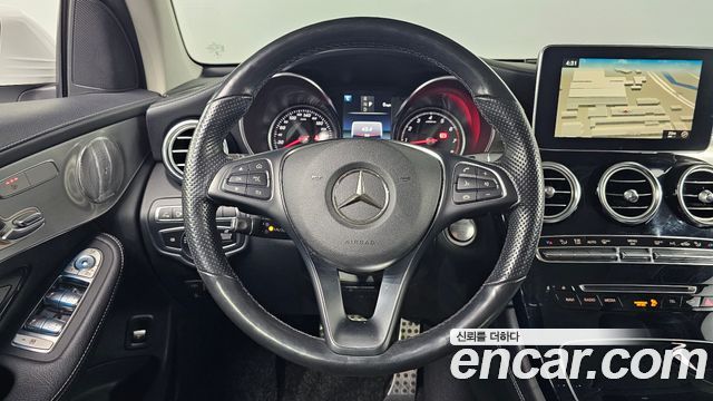 Mercedes-Benz GLC-Class (X253) GLC300 4MATIC AMG Line 2019 — фото 16
