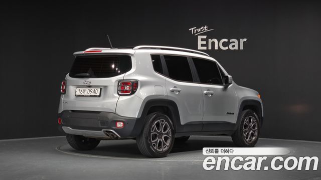 Jeep Renegade 2.0 Diesel Limited AWD 2015 — фото 2