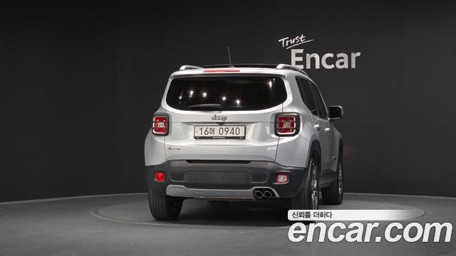 Jeep Renegade 2.0 Diesel Limited AWD 2015 — фото 4