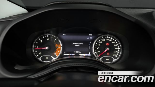Jeep Renegade 2.0 Diesel Limited AWD 2015 — фото 8
