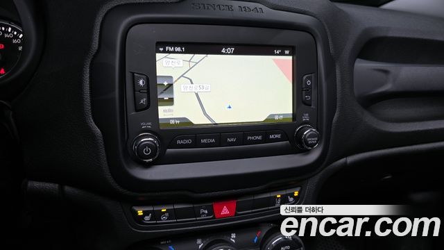 Jeep Renegade 2.0 Diesel Limited AWD 2015 — фото 18