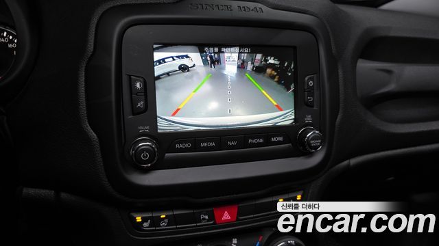 Jeep Renegade 2.0 Diesel Limited AWD 2015 — фото 19