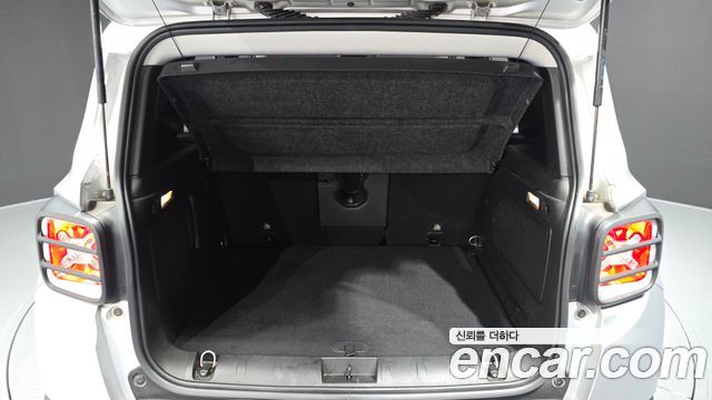 Jeep Renegade 2.0 Diesel Limited AWD 2015 — фото 24