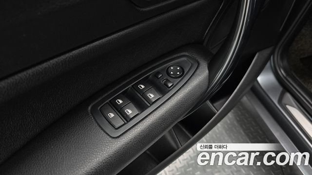 BMW 1 Series (F20) 118d Urban Pack1 5Dr 2013 — фото 17