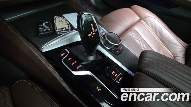 BMW 5 Series (G30) 523d M Sport 2023 — фото 9