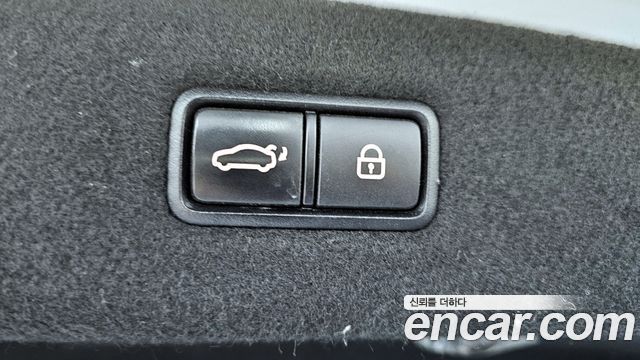 Genesis EQ900 5.0 GDI AWD Prestige 2016 — фото 20