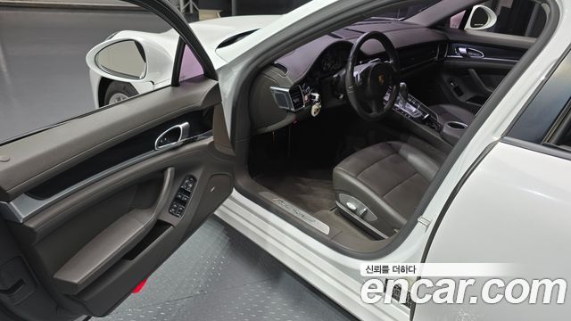 Porsche Panamera 3.6 AWD 970 2015 — фото 11