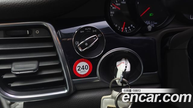 Porsche Panamera 3.6 AWD 970 2015 — фото 17