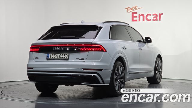 Audi Q8 (4M) 55 TFSI Quattro Premium 2021 — фото 2