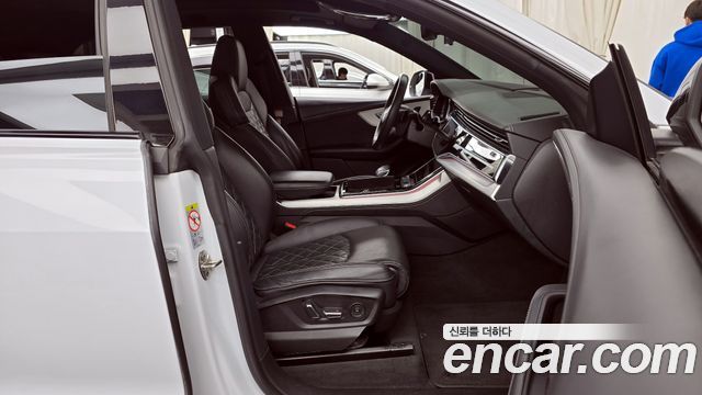 Audi Q8 (4M) 55 TFSI Quattro Premium 2021 — фото 11