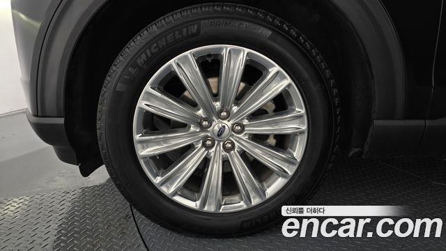 Ford Explorer (VI) 2.3 LimIted 4WD 2020 — фото 5