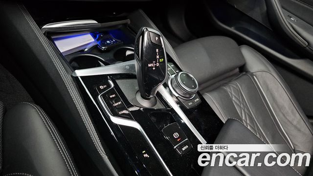 BMW 5 Series (G30) 530i M Sport Package 2022 — фото 9