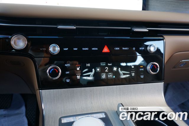 Genesis G80 (RG3) Gasoline 2.5 Turbo 2WD 2026 — фото 16