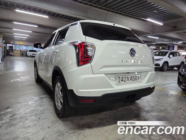 KG Mobility (SsangYong) Very New Tivoli Gasoline 1.5 2WD V1 2022 — фото 2