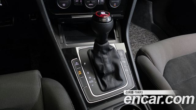 Volkswagen Golf (VII) 2.0 TDI 2015 — фото 9
