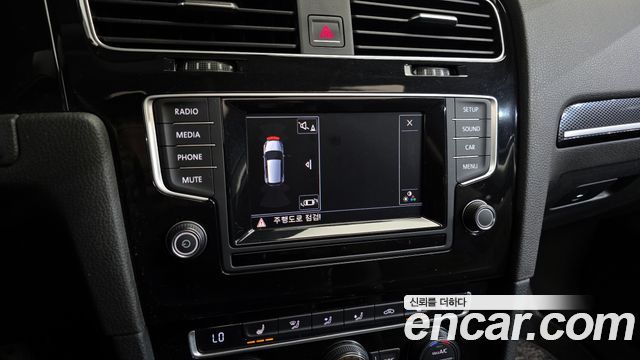 Volkswagen Golf (VII) 2.0 TDI 2015 — фото 15