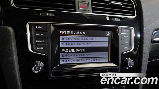 Volkswagen Golf (VII) 2.0 TDI 2015 — фото 17