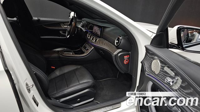 Mercedes-Benz E-Class (W213) E350 4MATIC AMG Line 2022 — фото 10