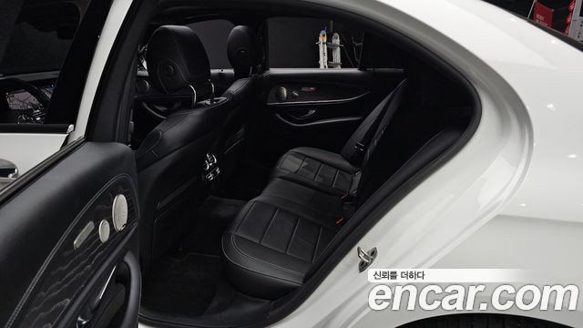 Mercedes-Benz E-Class (W213) E350 4MATIC AMG Line 2022 — фото 16