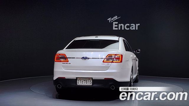 Ford Taurus 2.0 Limited EcoBoost 6th 2014 — фото 4