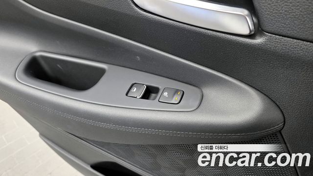 Hyundai Santa Fe HEV 1.6 4WD Exclusive 2022 — фото 19
