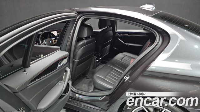 BMW 5 Series (G30) 530i M Sport Package 2021 — фото 12