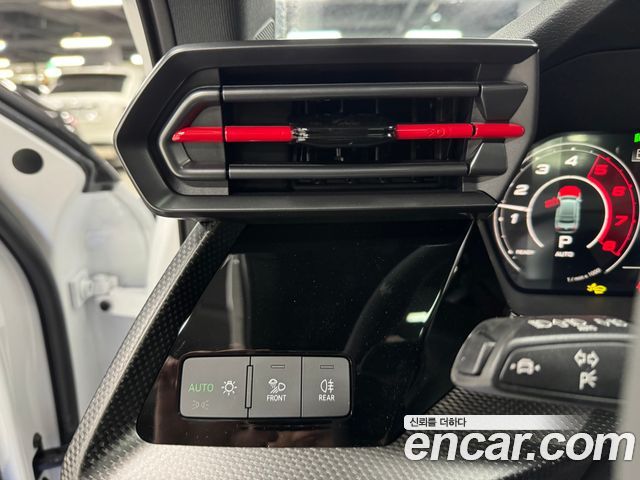 Audi RS3 (8Y) 2.5 TFSI Quattro Carbon Edition 2025 — фото 9