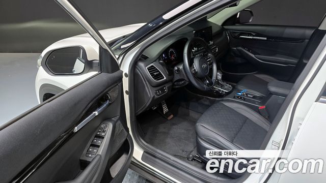 Kia Seltos Gasoline 1.6 Turbo 4WD Signature 2022 — фото 10