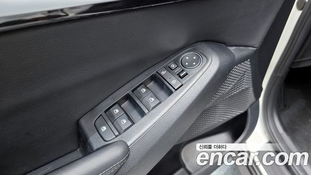 Kia Seltos Gasoline 1.6 Turbo 4WD Signature 2022 — фото 14