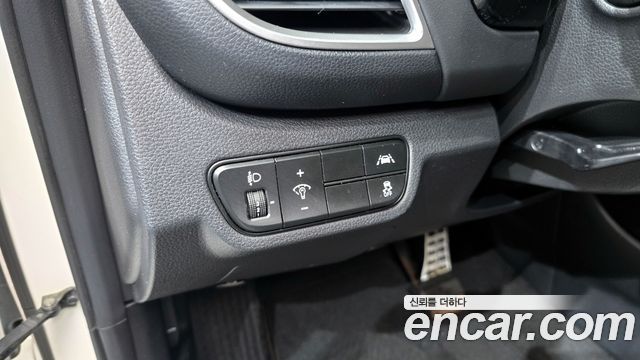 Kia Seltos Gasoline 1.6 Turbo 4WD Signature 2022 — фото 15