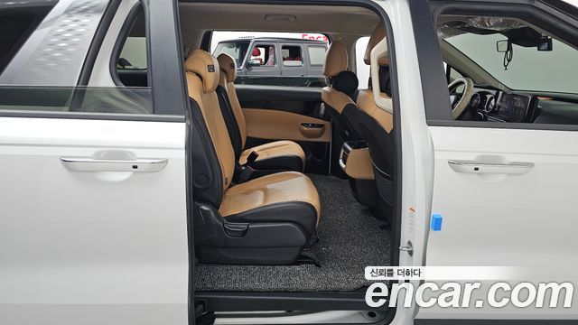 Kia Carnival (IV) Diesel 9-Seater Prestige 2023 — фото 12