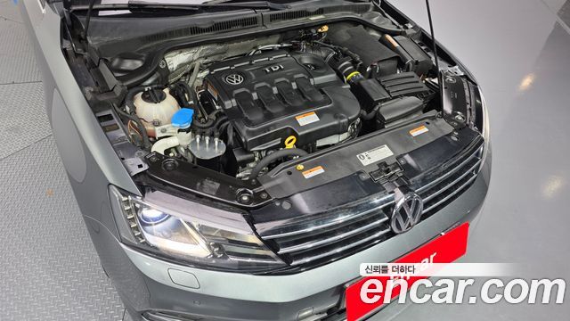 Volkswagen Jetta 2.0 TDI BlueMotion Premium 6th 2015 — фото 6