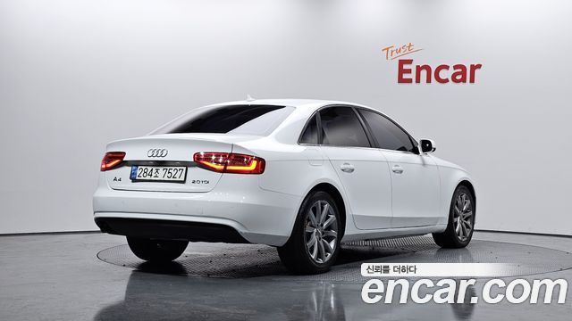 Audi A4 2.0 TDI dynamic B8 2014 — фото 2