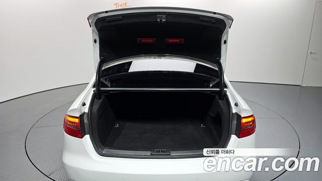 Audi A4 2.0 TDI dynamic B8 2014 — фото 20