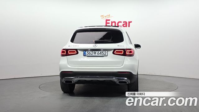 Mercedes-Benz GLC-Class (X253) GLC220 d 4MATIC 2022 — фото 4