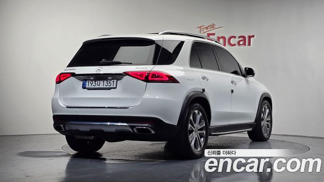 Mercedes-Benz GLE-Class (W167) GLE300d 4MATIC 2022 — фото 2
