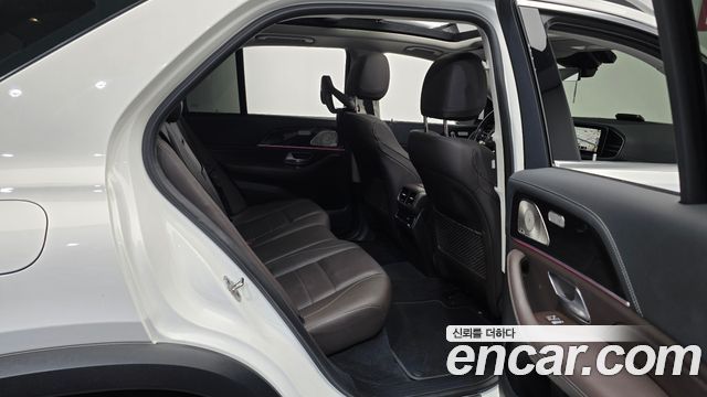 Mercedes-Benz GLE-Class (W167) GLE300d 4MATIC 2022 — фото 12