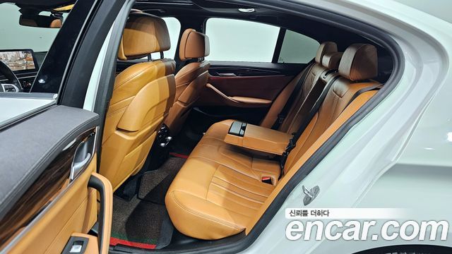 BMW 5 Series (G30) 520i M Sport 2021 — фото 12
