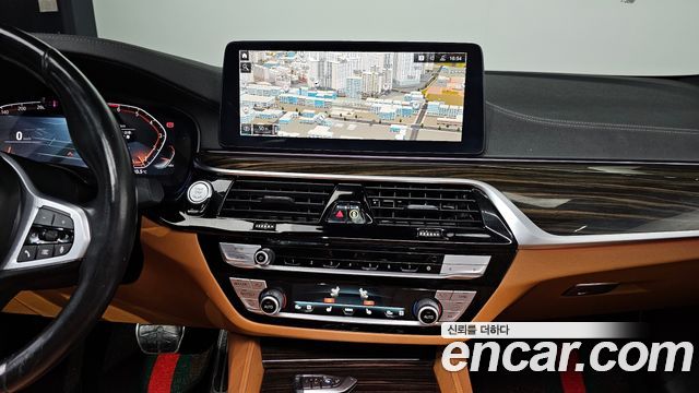 BMW 5 Series (G30) 520i M Sport 2021 — фото 16