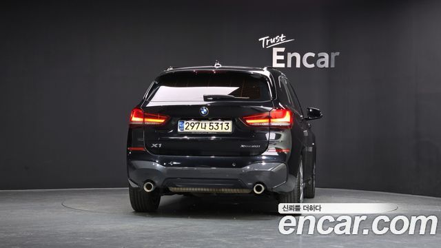 BMW X1 (F48) xDrive 20i M Sport 2021 — фото 4