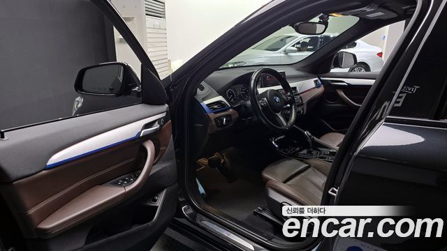 BMW X1 (F48) xDrive 20i M Sport 2021 — фото 10