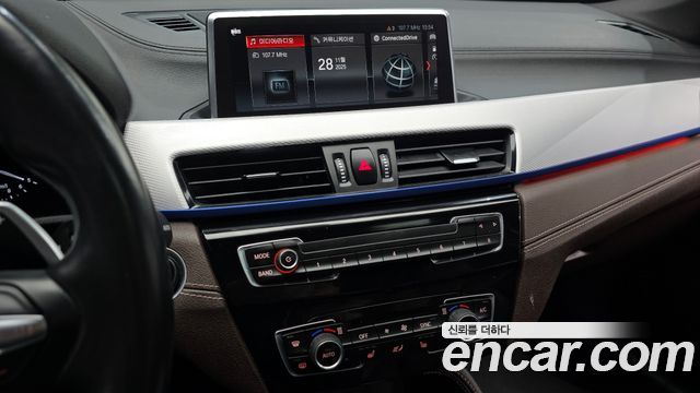 BMW X1 (F48) xDrive 20i M Sport 2021 — фото 14
