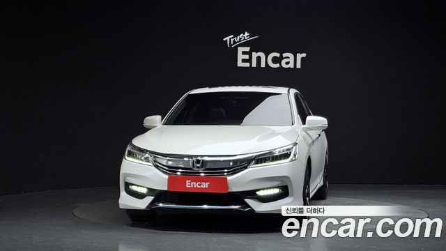 Honda Accord 2.4 9th 2016 — фото 3