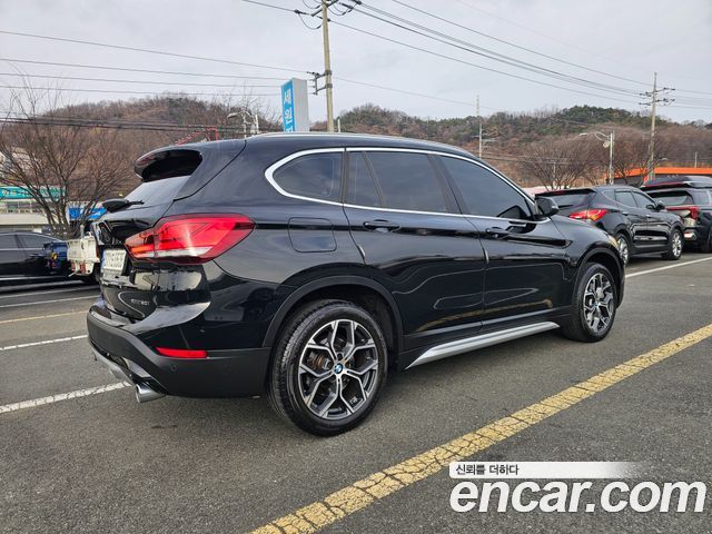 BMW X1 (F48) xDrive 20i xLine 2021 — фото 5