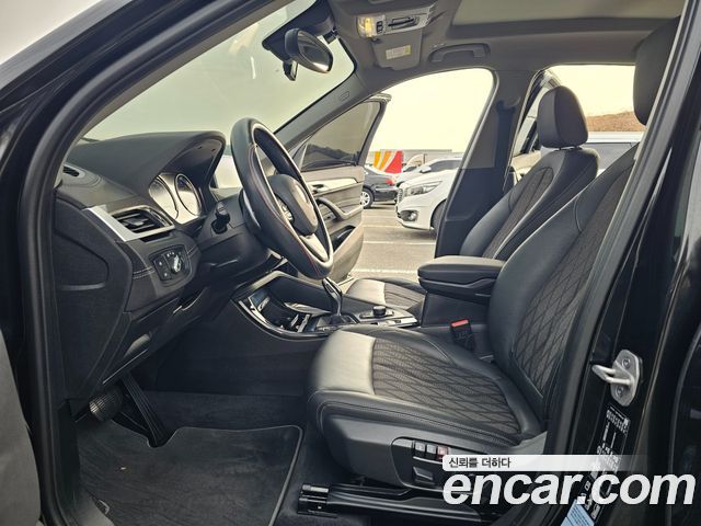 BMW X1 (F48) xDrive 20i xLine 2021 — фото 9